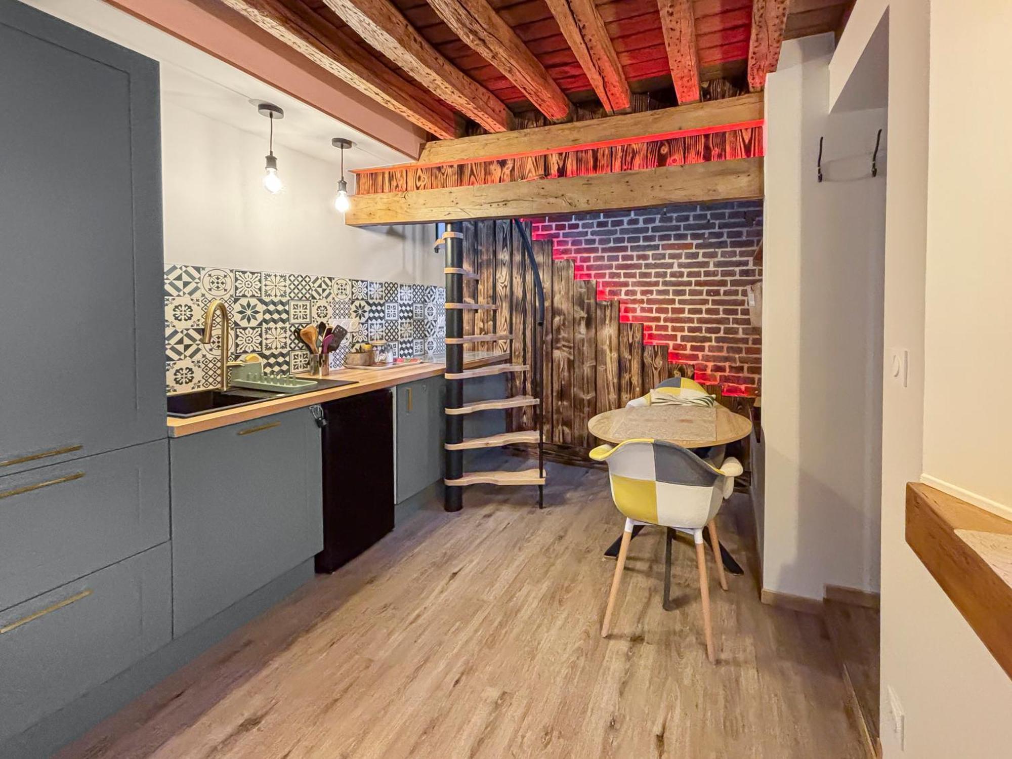Duplex Cosy Avec Netflix & Amazon Prime Lägenhet Beauvais Exteriör bild
