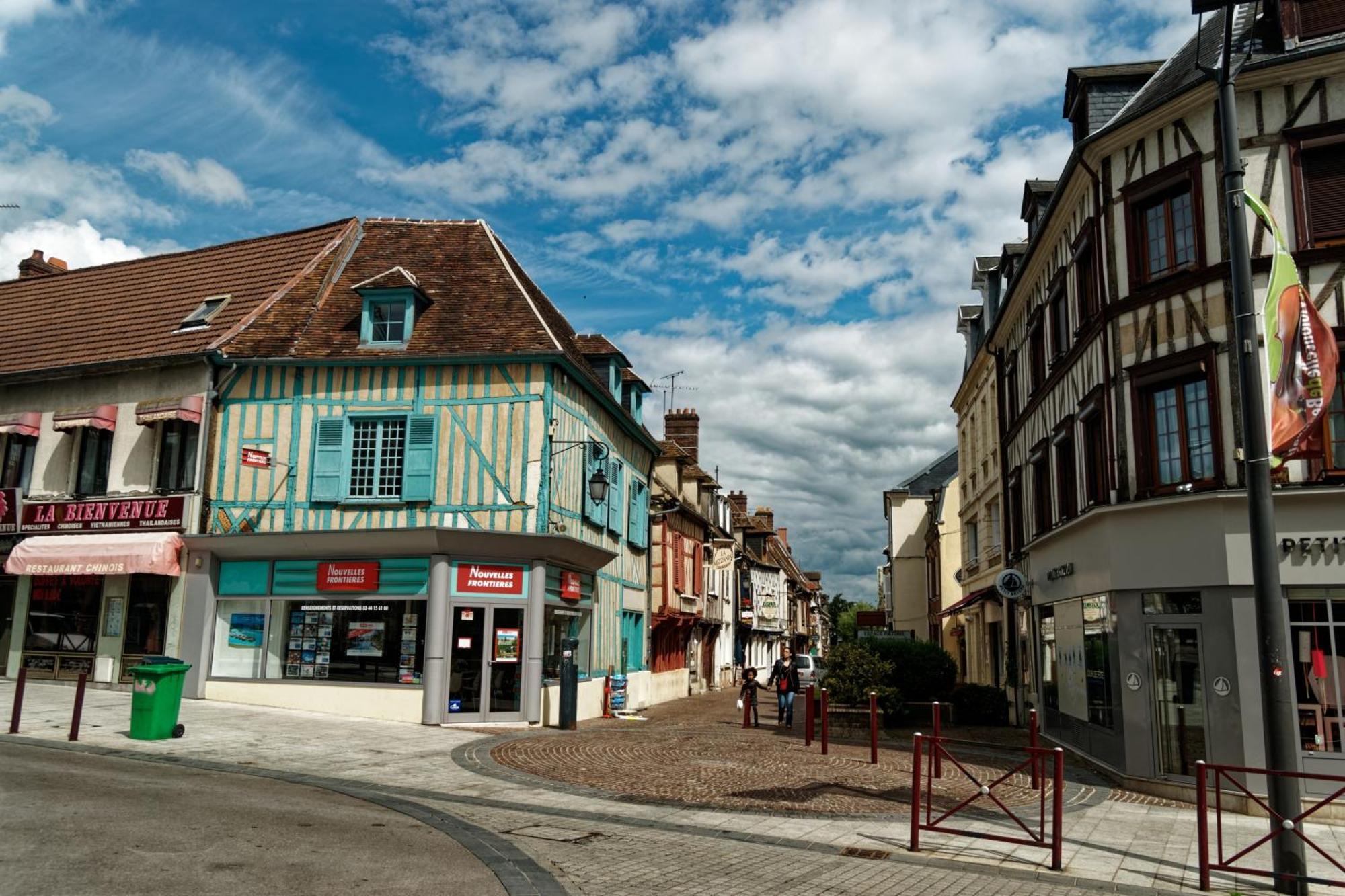 Duplex Cosy Avec Netflix & Amazon Prime Lägenhet Beauvais Exteriör bild
